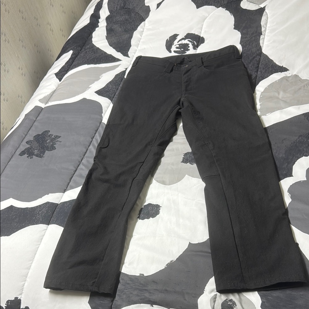 1620 Black Pants with Straight Leg Cut